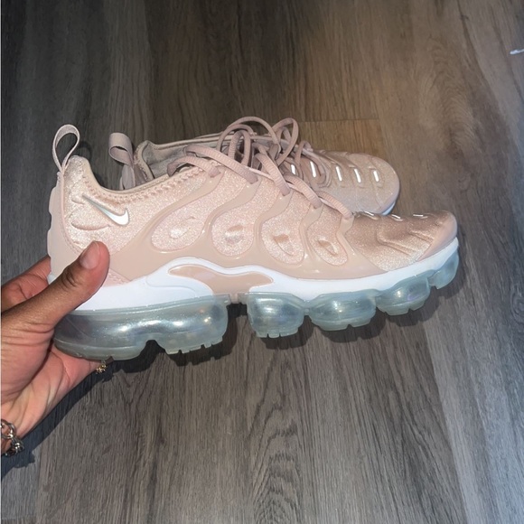 Men’s and women’s - Picture 1 of 10